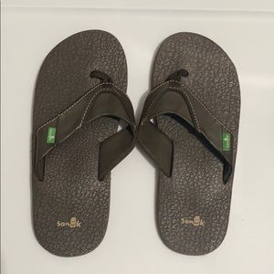 Sanuk flip flops